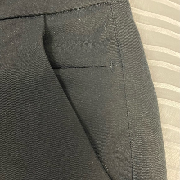 Used Size 4 Black Womens Lululemon Pant - Picture 3 of 5
